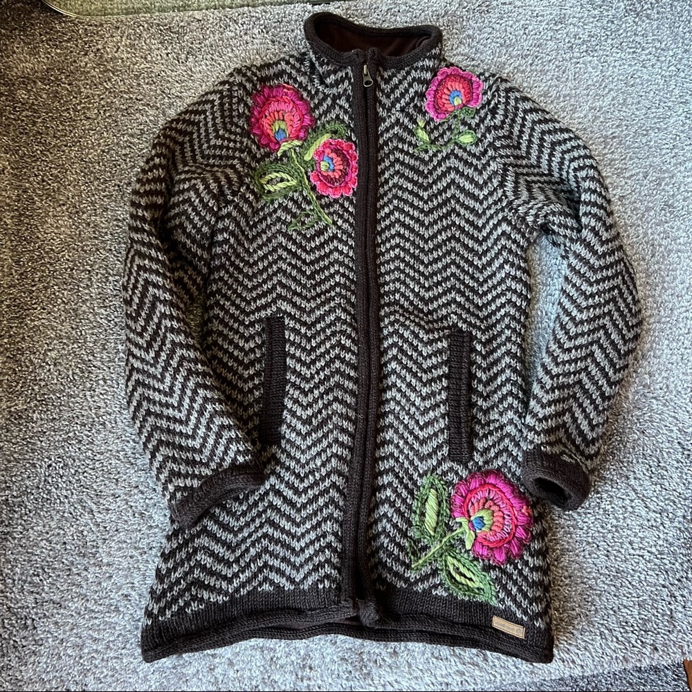 Laundromat Nepal 100% Wool Brown Floral Knit Fleece Lined zip sweater Size Small